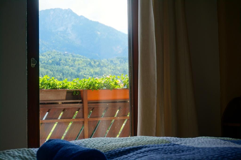 Bed and Breakfast Haus Peter Latschach ober dem Faakersee Esterno foto